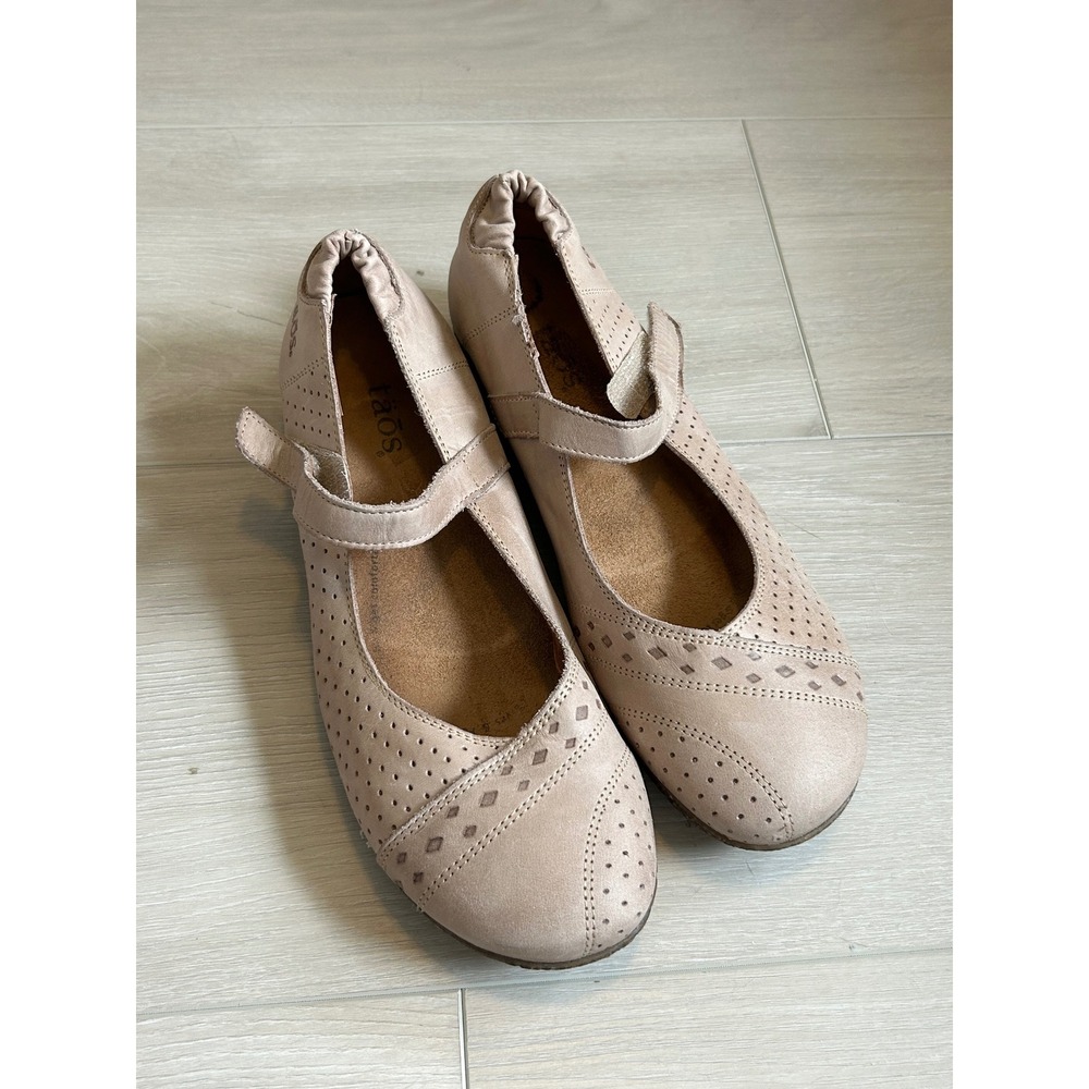Taos Step It Up Mary Jane Flats Tan Leather Comfort Shoes EU 39 US 8
Support